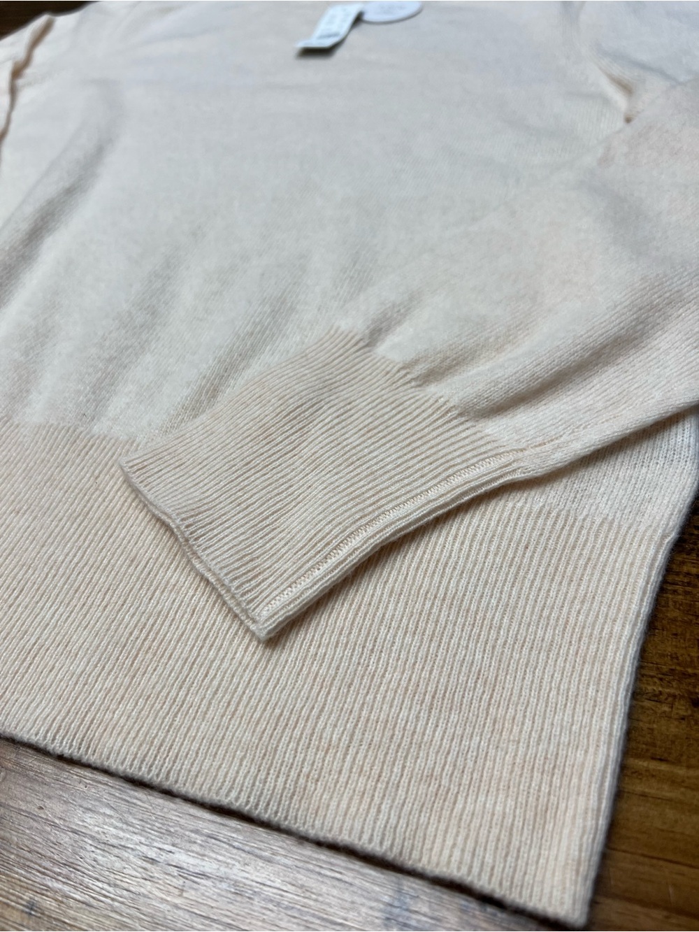 J. Crew Cashmere classic-fit crewneck sweater Heather Natural Cream Size Medium - Picture 8 of 10